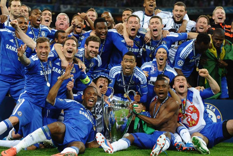 Team Chelsea 2011 và 2021 trong Fo4